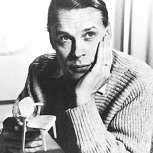 Ilmari Tapiovaara, Autor desconocido, Wikimedia Commons