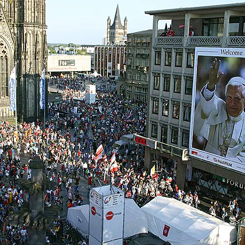 XX Jornada Mundial de la Juventud 2005, Colonia, Alemania, ©Elya, Wikimedia Commons