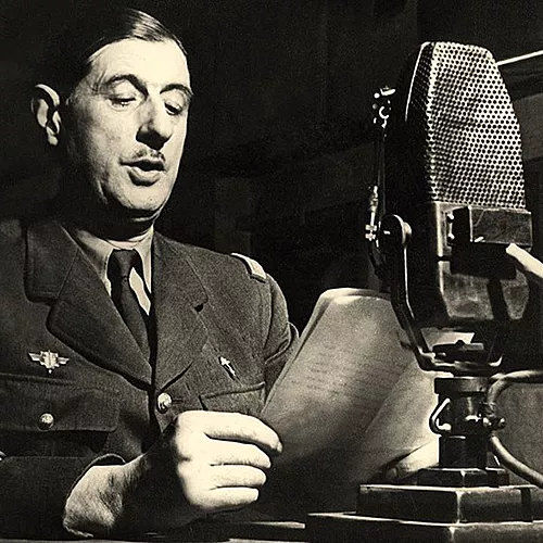 Llamado del 18 de junio por Charles de Gaulle en la BBC, Autor desconocido, Wikimedia Commons