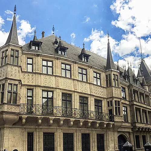 Palacio Gran Ducal de Luxemburgo, ©EEJCC, Wikimedia Commons